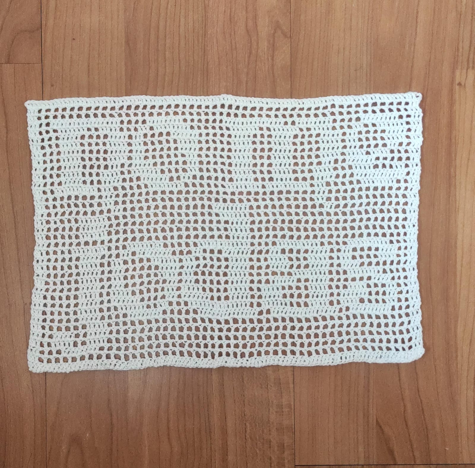 Tapete rectangular de ganchillo calado"Tradición Blancas"